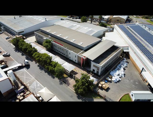 2,355M² WAREHOUSE TO LET IN TUNNEY
